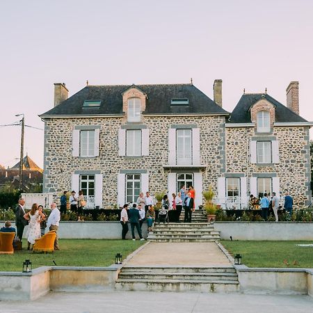 Domaine Les Jardins Darsene Bed & Breakfast Tinténiac Екстериор снимка