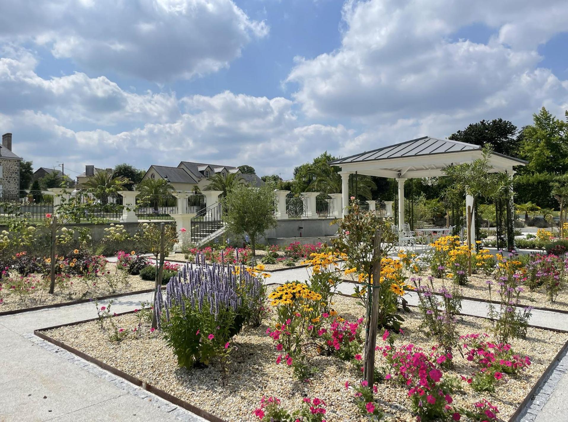 Domaine Les Jardins Darsene Bed & Breakfast Tinténiac Екстериор снимка
